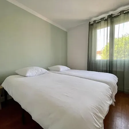 Holiday home Maison Les Bruyeres - 3 - Jardin Et Parking A