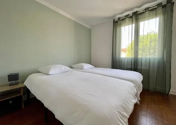 Dom wakacyjny Maison Les Bruyeres - 3 - Jardin Et Parking A